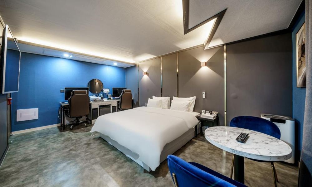 G7 Hotel Dongducheon Экстерьер фото