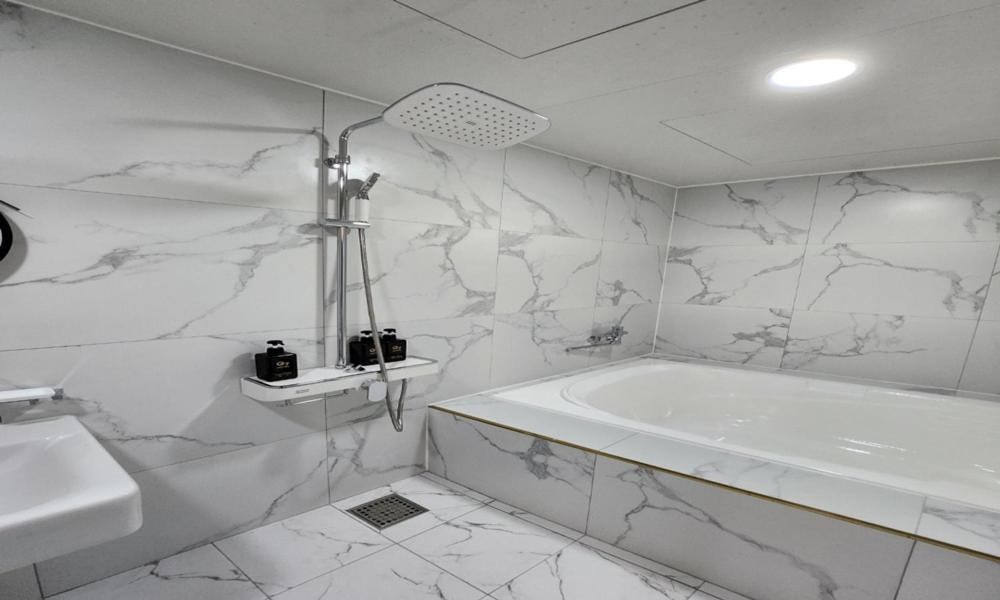 G7 Hotel Dongducheon Экстерьер фото
