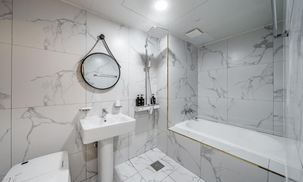 G7 Hotel Dongducheon Экстерьер фото